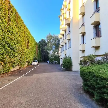 2 Chambres, Balcon, Parking Gratuit - Wifi 아파트